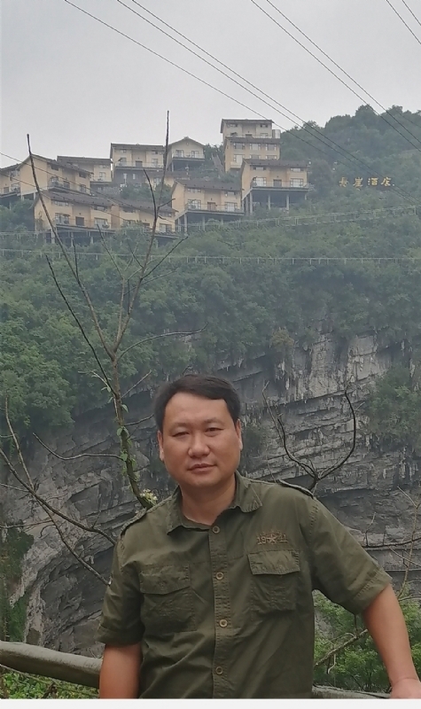 迷彩人生的第一张照片--来宾认干亲服务网